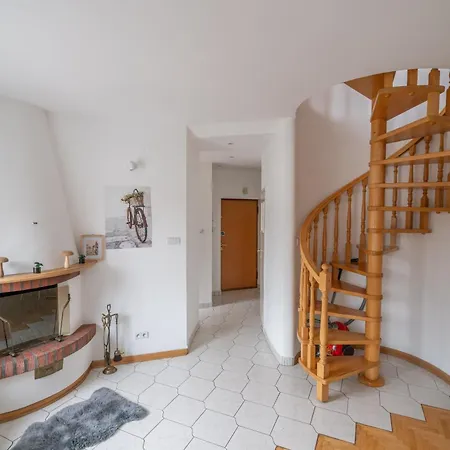 Apartament Krakowskie Przedmiescie Warszawa
