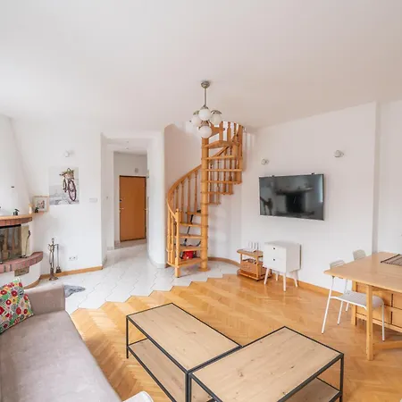 Krakowskie Przedmiescie 公寓